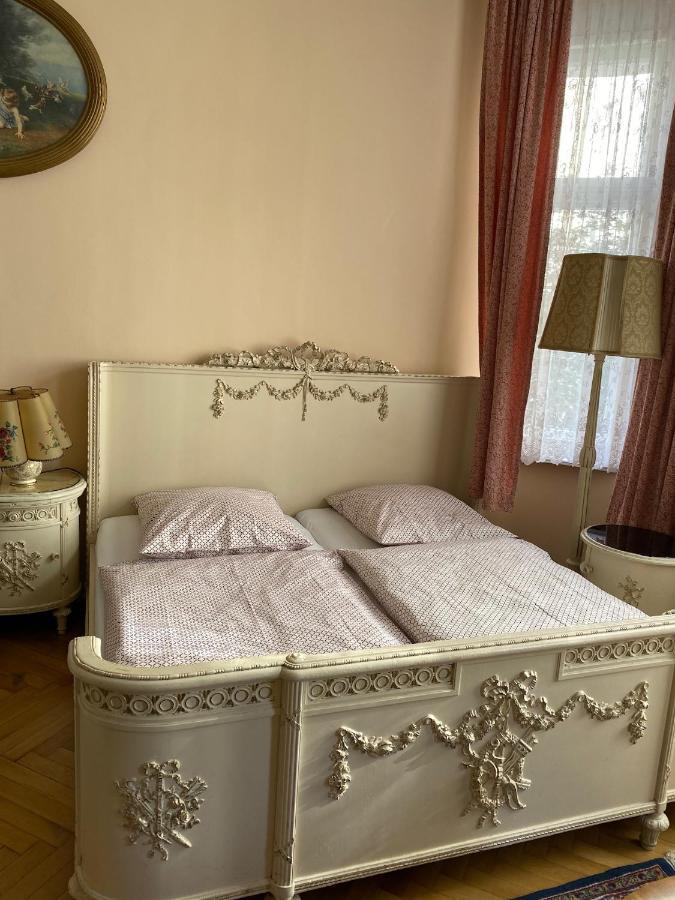 Gunia 2* Berlino